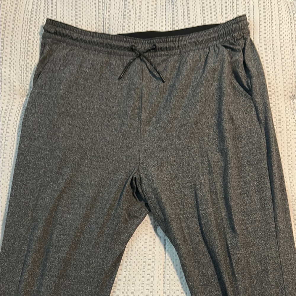 Gray Relaxed Fit Sweatpants with Elastic Waistband